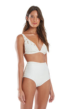 Load image into Gallery viewer, Image 03: Blueman Top Top Bordado Rechilieu Off White