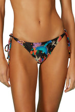 Load image into Gallery viewer, Gallery: Blueman Bottom Bottom Baile-Das-Araras Nicole