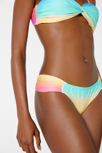 Load image into Gallery viewer, Image 03: Blueman Bottom Bottom Strike New Pacifico Degrade Mentos