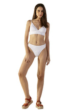 Load image into Gallery viewer, Image 03: Blueman Top Top Light Branco