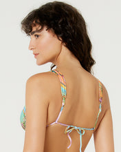 Load image into Gallery viewer, Image 05: Blueman Top Top Ubatuba Universo Solar