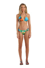 Load image into Gallery viewer, Model Front: Blueman Bottom Bottom Caribe Maresia