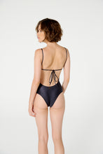 Load image into Gallery viewer, Model Back: Blueman One-Piece Maio Malta Liso Preto