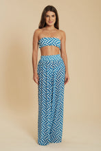 Load image into Gallery viewer, Model Front: Blueman Beach Trousers Xadrez Transparent Beach Pants