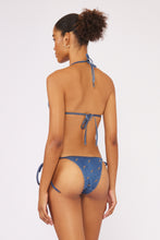 Load image into Gallery viewer, Model Back: Blueman Set Set Jeans Triangulo-Vies Lacinho-Vies