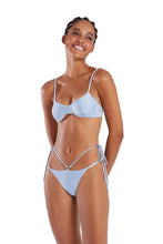 Load image into Gallery viewer, Model Front: Blueman Bottom Bottom Pepe Liso Azul