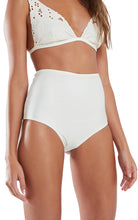 Load image into Gallery viewer, Image 09: Blueman Top Top Bordado Rechilieu Off White
