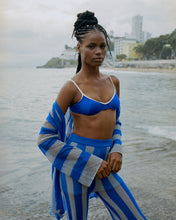 Load image into Gallery viewer, Image 05: Blueman Top Top Pepe Bias Arriba Azul