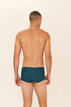 Load image into Gallery viewer, Model Back: Blueman Sunga / Boxer Sunga Army Fit Liso Verde