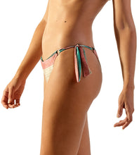 Load image into Gallery viewer, Image 10: Blueman Bottom Bottom Beach Polinesia