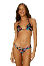 Load image into Gallery viewer, Model Front: Blueman Top Top Baile-Das-Araras Boreal-Double