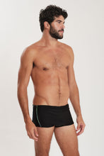 Load image into Gallery viewer, Model Front: Blueman Sunga / Boxer Sunga Army Malfitana Liso Preto