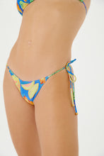 Load image into Gallery viewer, Image 06: Blueman Bottom Bottom Bojo Tahiti Abacaxi