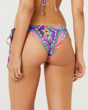 Load image into Gallery viewer, Image 04: Blueman Bottom Bottom Egito Nicole Apiculae