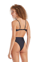 Load image into Gallery viewer, Model Back: Blueman Bottom Bottom Latino Color Preto