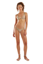 Load image into Gallery viewer, Model Front: Blueman Bottom Bottom Ubatuba Leopardus