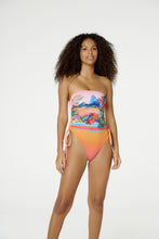 Load image into Gallery viewer, Model Front: Blueman One-Piece Maio Atena Selvagem