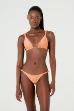 Load image into Gallery viewer, Model Front: Blueman Set Malibu Laranja