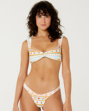 Load image into Gallery viewer, Gallery: Blueman Set Square High Saudacao Ao Sol