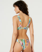 Load image into Gallery viewer, Image 05: Blueman Set Sum Pacifico Chic Universo Solar