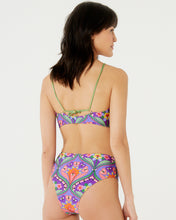 Load image into Gallery viewer, Image 05: Blueman Set Surfista Belle Apiculae