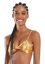 Load image into Gallery viewer, Image 10: Blueman Top Top Buzios Tucanus