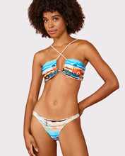 Load image into Gallery viewer, Model Front: Blueman Top Top Canoa-Quebrada Surfista