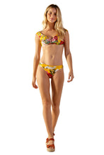 Load image into Gallery viewer, Model Front: Blueman Top Top Gil Xangai