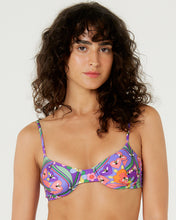 Load image into Gallery viewer, Gallery: Blueman Top Top High Pepe Pepe Apiculae