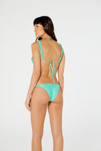 Load image into Gallery viewer, Model Back: Blueman Top Top Malibu Verde