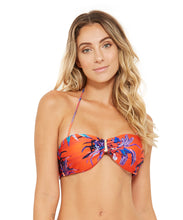 Load image into Gallery viewer, Model Front: Blueman Top Top Prestígio Noturnella