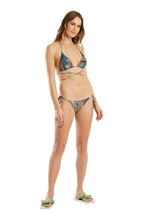 Load image into Gallery viewer, Image 03: Blueman Top Top Tahiti Habitat