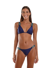 Load image into Gallery viewer, Model Front: Blueman Top Top Ubatuba Azul Marinho