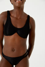 Load image into Gallery viewer, Image 06: Blueman Top Top Wavy Shine Preto