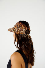Load image into Gallery viewer, Model Back: Blueman Visor Viseira Fuji Pintada