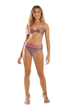 Load image into Gallery viewer, Model Front: Blueman Top Top Bardot Bicolor Roxo
