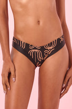 Load image into Gallery viewer, Gallery: Blueman Bottom Bottom Aina Cancun
