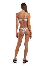 Load image into Gallery viewer, Model Back: Blueman Bottom Bottom Gil Carioca Puerto
