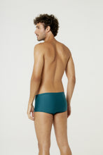 Load image into Gallery viewer, Model Back: Blueman Sunga / Boxer Sunga Berlim Liso Verde V24
