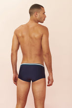 Load image into Gallery viewer, Model Back: Blueman Sunga / Boxer Sunga Army New Onassis Azul-Marinho
