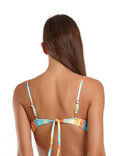 Load image into Gallery viewer, Image 09: Blueman Top Top Hot Taca Granita
