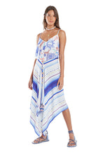 Load image into Gallery viewer, Model Front: Blueman Beach Skirt Saia Canga Mare Alta
