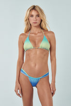 Load image into Gallery viewer, Model Front: Blueman Bottom Bottom Degrade-Havai Super
