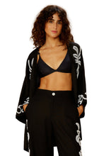 Load image into Gallery viewer, Gallery: Blueman Kaftans / Cover Ups Kimono Barrado Preto
