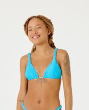Load image into Gallery viewer, Gallery: Blueman Top Top Malibu Bordado Blue
