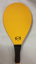 Load image into Gallery viewer, Product Front: Blueman Beach Bat Raquete Basica Amarelo
