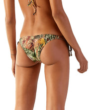 Load image into Gallery viewer, Model Back: Blueman Bottom Bottom Angel Iceberg Gaya
