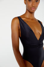 Load image into Gallery viewer, Image 06: Blueman One-Piece Maio Ilha Bela Preto
