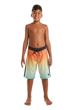 Load image into Gallery viewer, Model Front: Blueman Boy's Swimwear Bermuda Maxi Teen Espirito Solar
