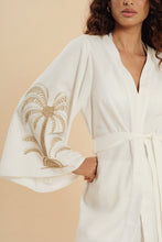 Load image into Gallery viewer, Image 02: Blueman Kaftans / Cover Ups Offwhite Kimono Tropical
